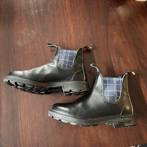 Blundstone boots size 8 1/2